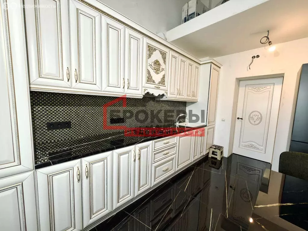 3-комнатная квартира: Севастополь, Античный проспект, 4 (128.8 м) - Фото 1