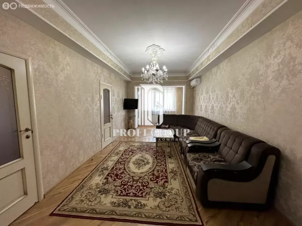3-комнатная квартира: Каспийск, Приморская улица, 23 (90 м) - Фото 0