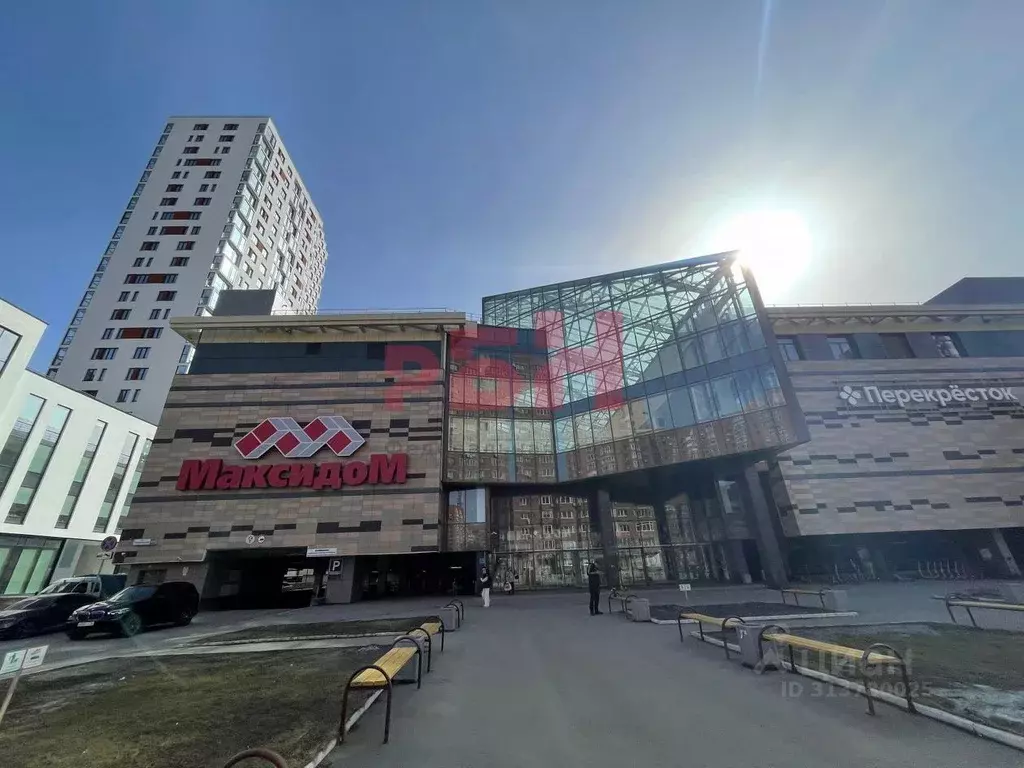 Торговая площадь в Свердловская область, Екатеринбург ул. Тверитина, ... - Фото 0