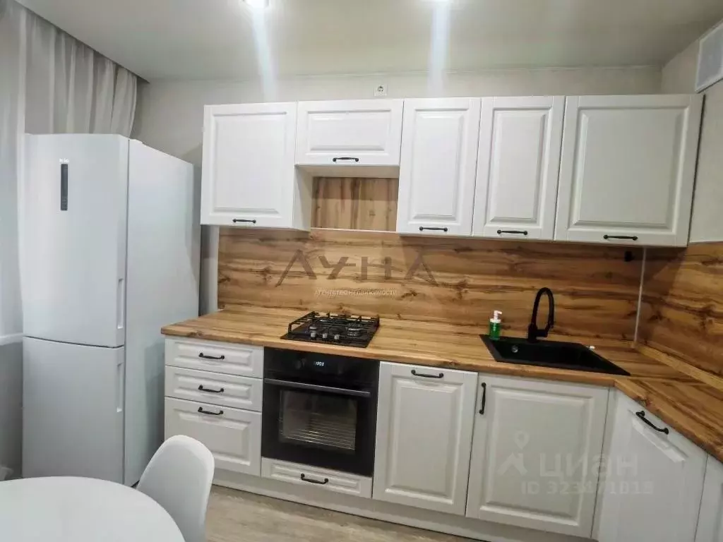 3-к кв. Татарстан, Набережные Челны пос. ЗЯБ, ул. Хади Такташа, 14В ... - Фото 1