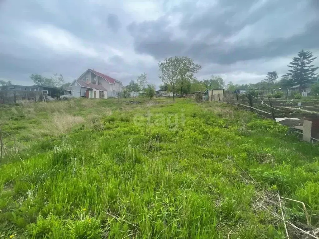 Участок в Приморский край, Владивосток Анютинская ул. (15.8 сот.) - Фото 0