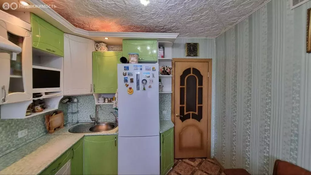 2-комнатная квартира: Бор, посёлок Октябрьский, улица Карла Маркса, 1А ... - Фото 2