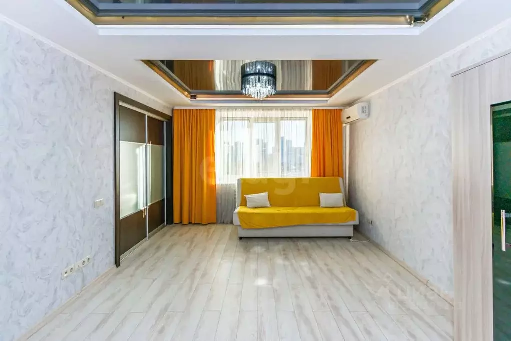 1-к кв. Тюменская область, Тюмень ул. 9 Января, 164к1 (48.3 м) - Фото 1