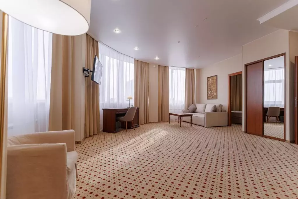 Комната Челябинская область, Челябинск ул. Маркса, 131 (60.0 м) - Фото 1