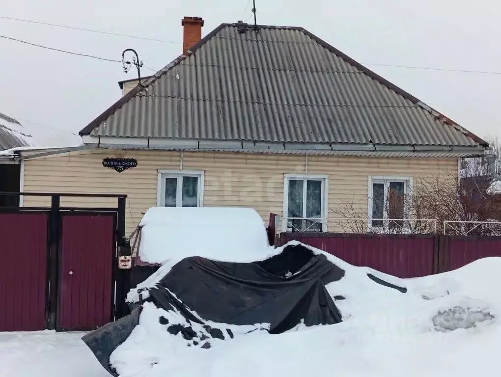 Дом в Кемеровская область, Ленинск-Кузнецкий ул. Володарского, 75 (69 ... - Фото 1