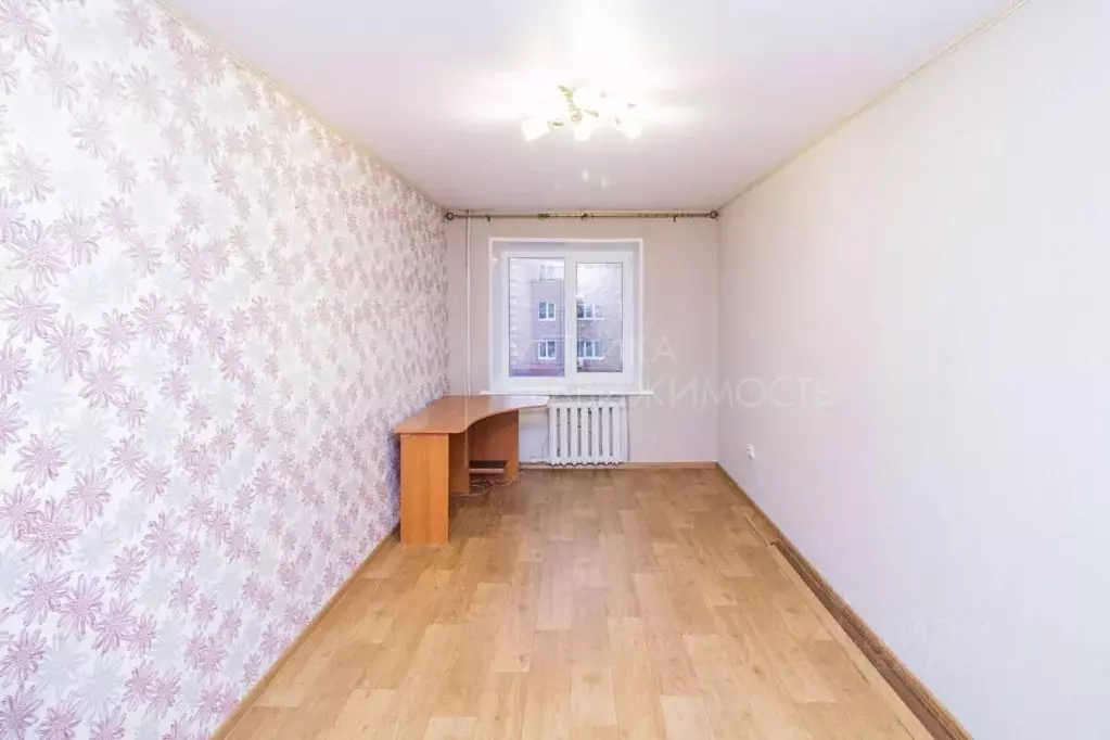 2-к кв. Тюменская область, Тюмень ул. Карла Маркса, 123 (46.4 м) - Фото 1