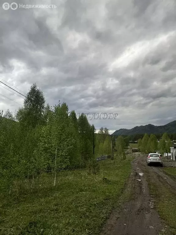 Участок в село Чемал, Сосновая улица (9.73 м) - Фото 1