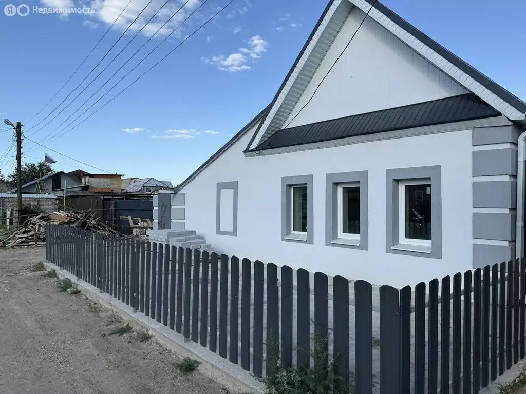 Дом в Астрахань, Медногорская улица, 50 (82.2 м) - Фото 0
