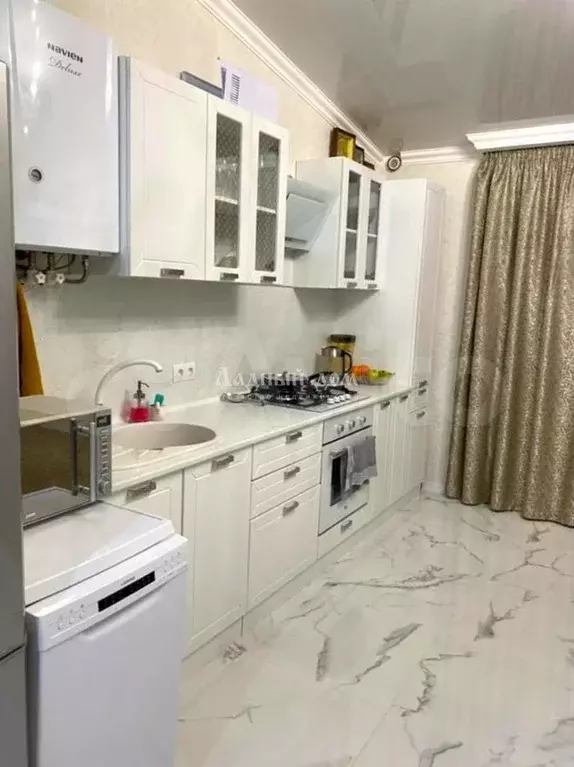 1-к. квартира, 61 м, 4/4 эт. - Фото 0
