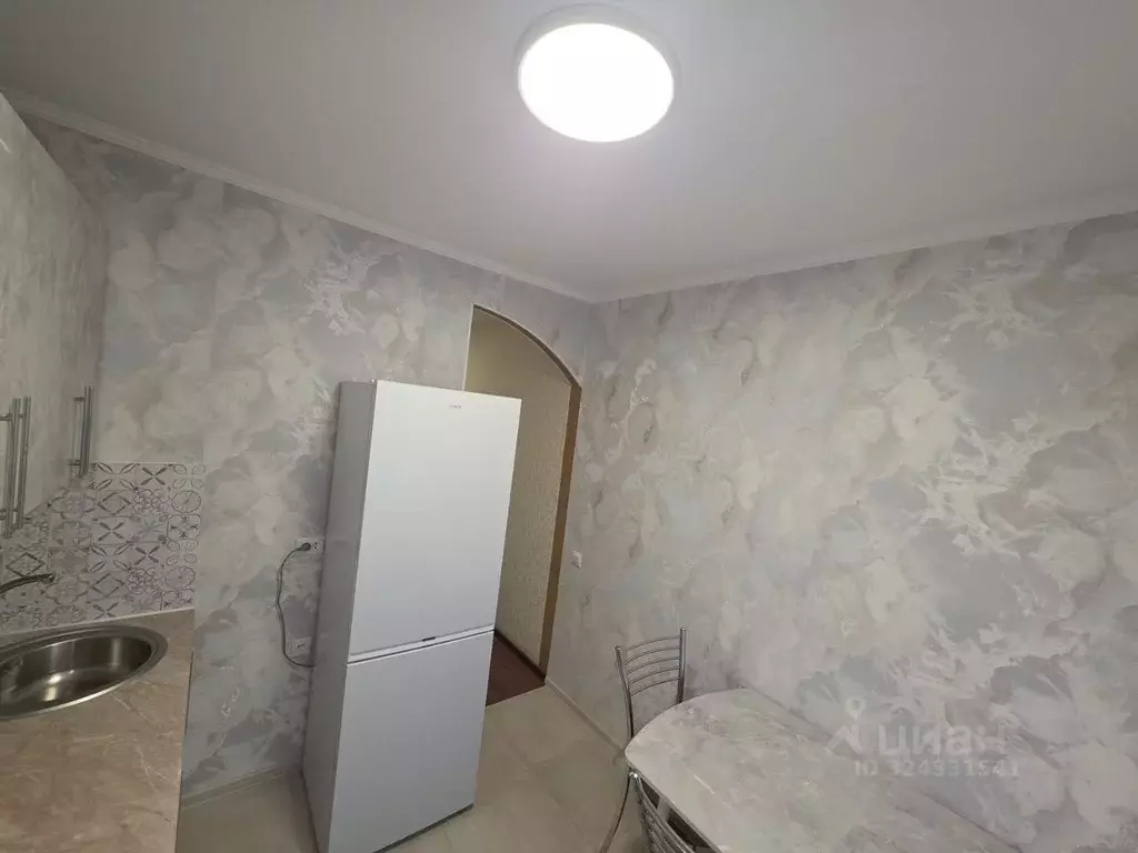 2-к кв. Омская область, Омск ул. Дианова, 3А (48.0 м) - Фото 2