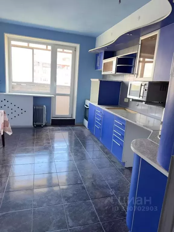 3-к кв. Волгоградская область, Волгоград ул. Хользунова, 36/2 (80.2 м) - Фото 2