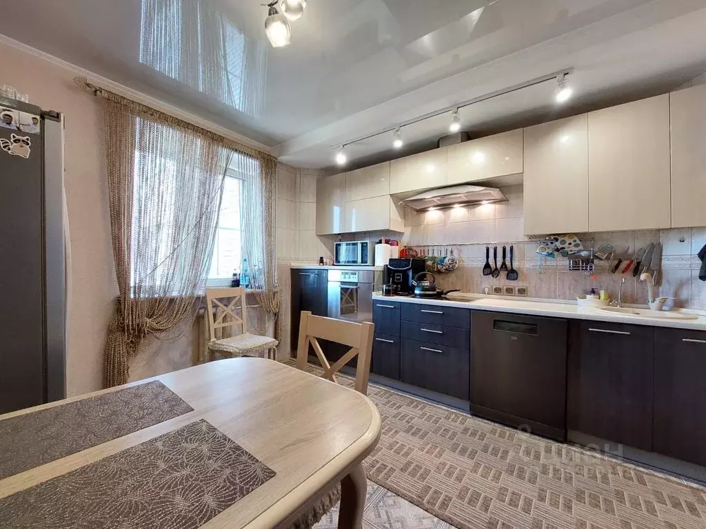 3-к кв. Калининградская область, Калининград Батальная ул., 1 (85.7 м) - Фото 2