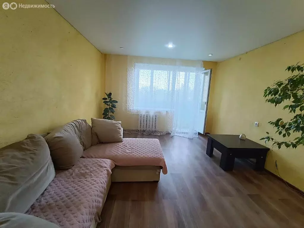 3-комнатная квартира: Энгельс, улица Марины Расковой, 5 (85 м) - Фото 1