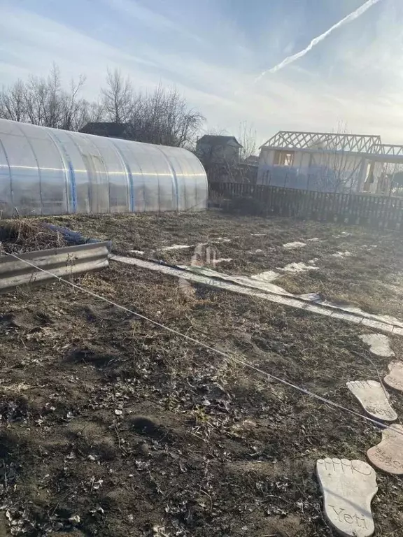 Участок в Саратовская область, Энгельсский район, Красноярское ... - Фото 0