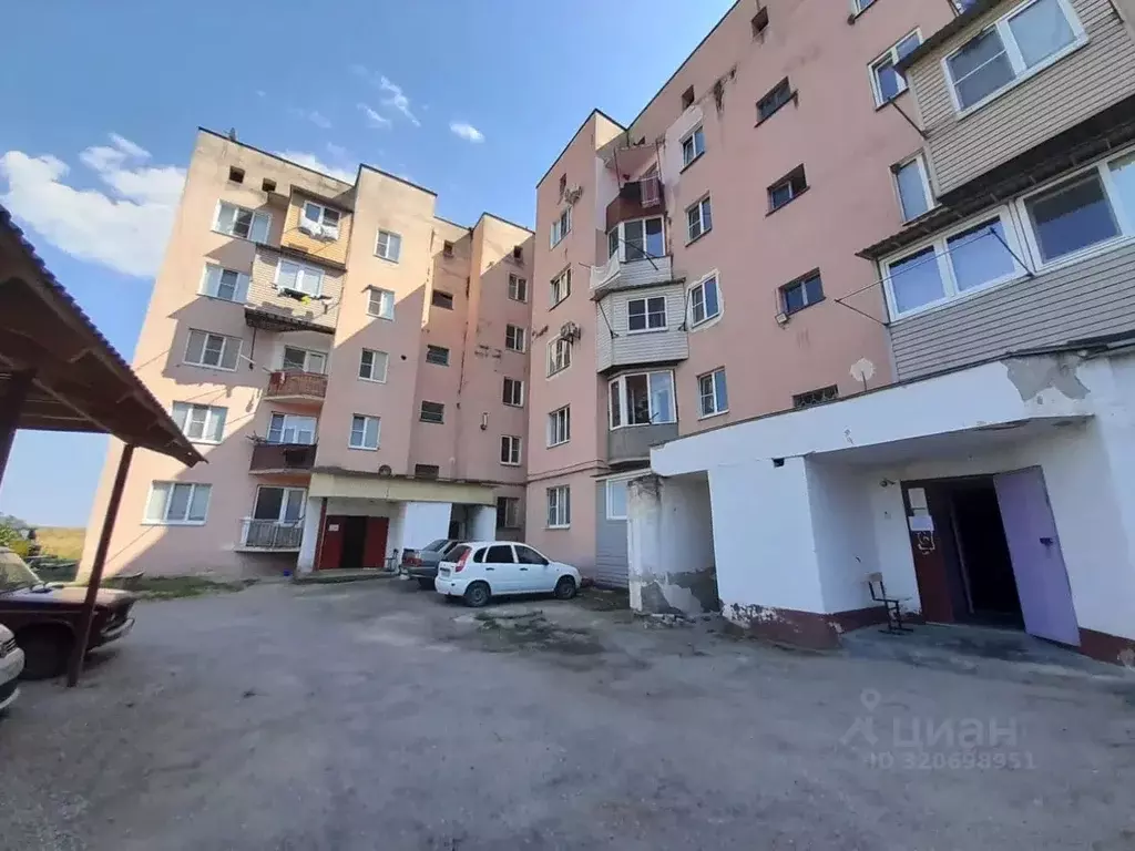 4-к кв. Кабардино-Балкария, Нарткала Урванский район, ул. Жамборова, 3 ... - Фото 1