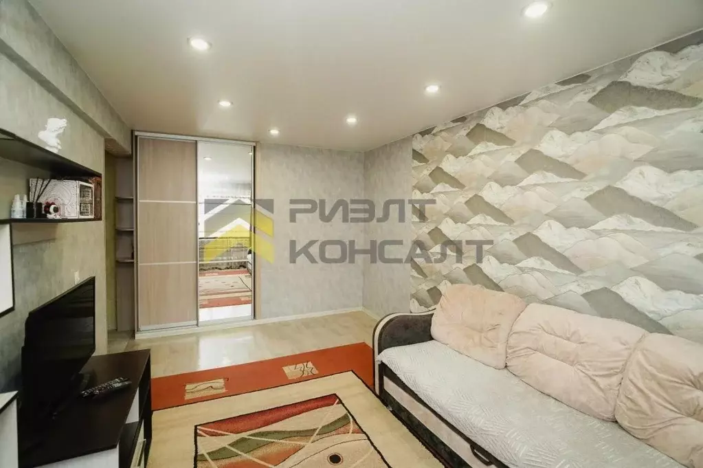 1-к кв. Омская область, Омск Заозерный мкр, просп. Менделеева, 23А ... - Фото 1