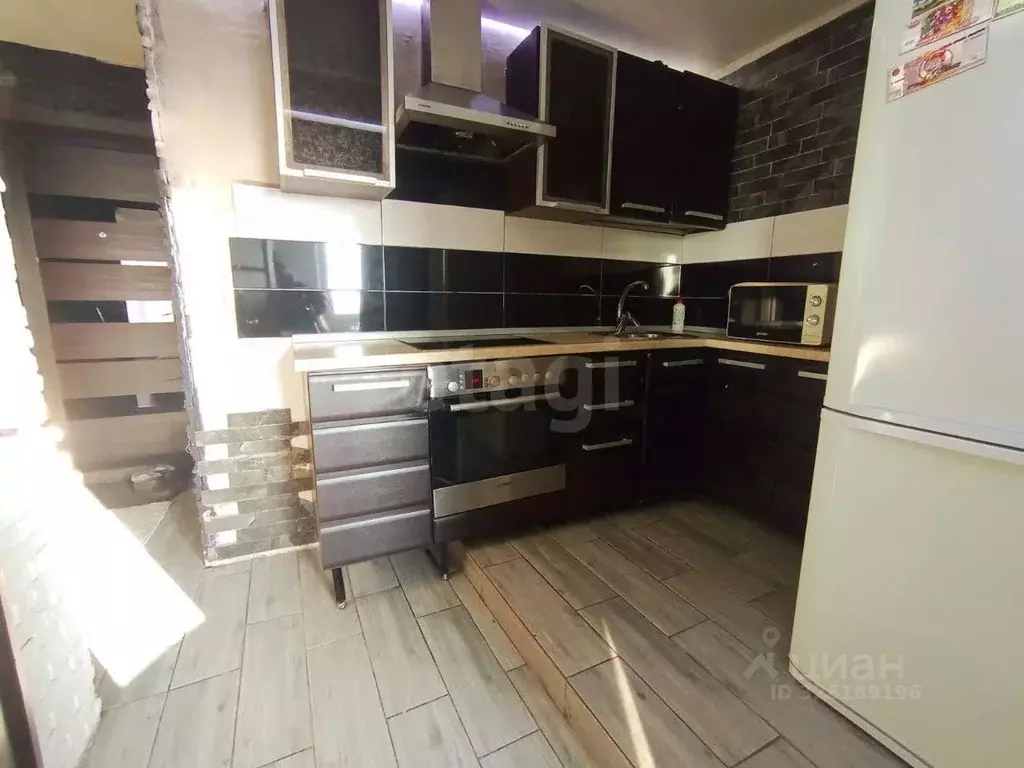 2-к кв. Самарская область, Тольятти ул. Дзержинского, 75 (52.0 м) - Фото 2