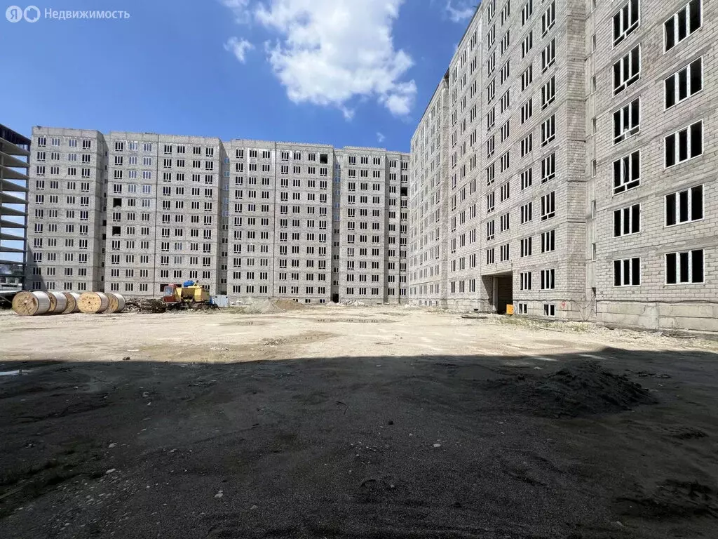 3-комнатная квартира: Нальчик, улица Шогенова, 8 (94.3 м) - Фото 1