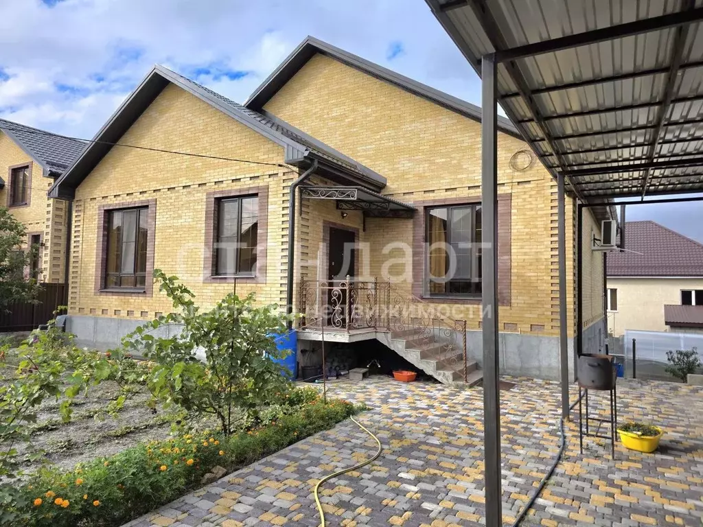 Дом в Ставропольский край, Предгорный муниципальный округ, ... - Фото 1