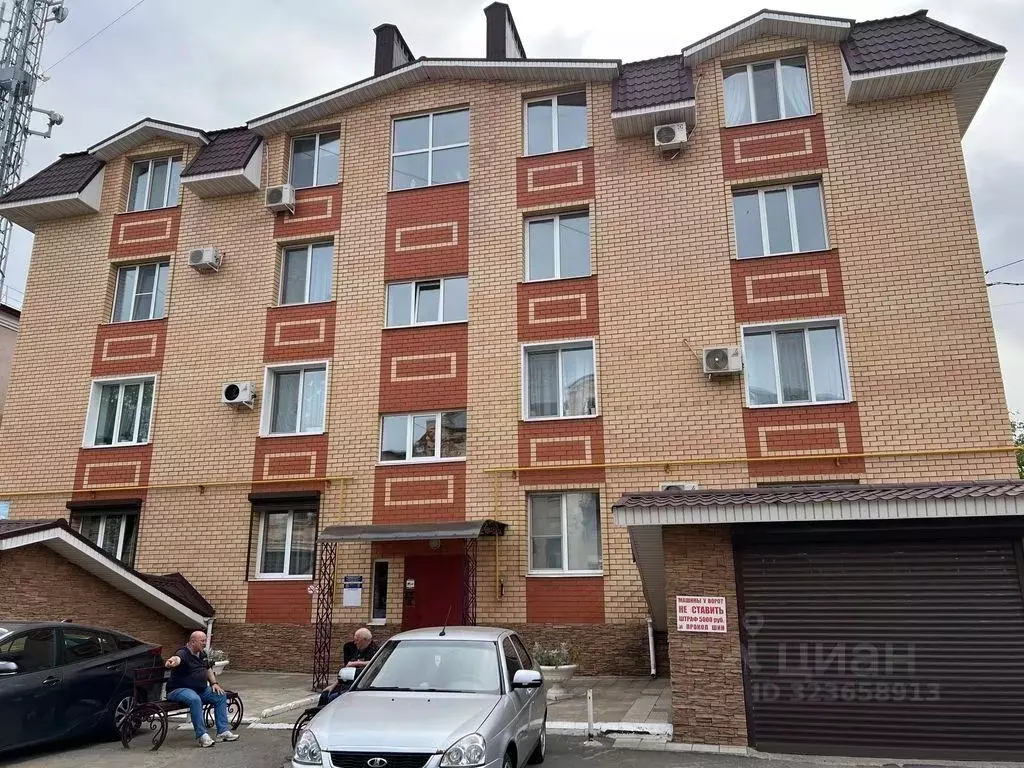 2-к кв. Оренбургская область, Оренбург пер. Гугучкинский, 19 (91.1 м) - Фото 1