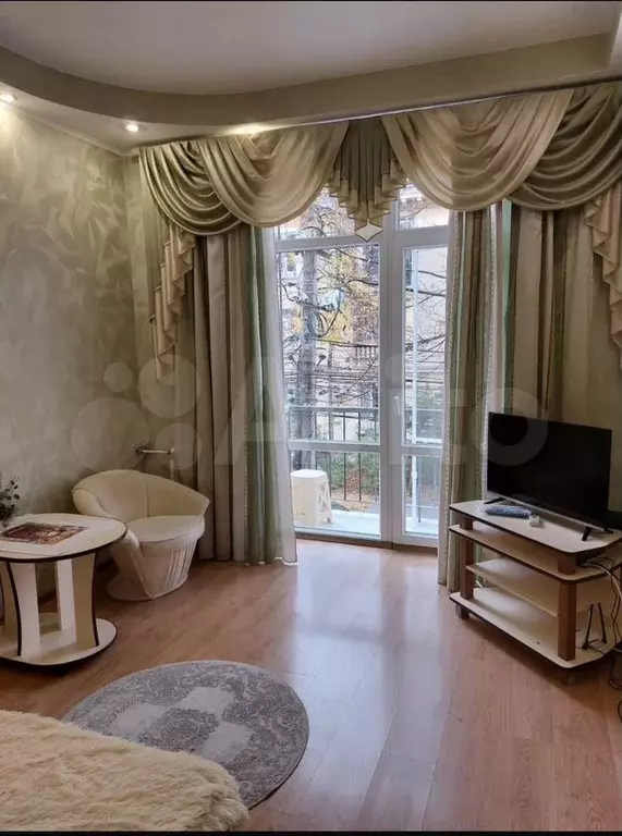 1-к. квартира, 40 м, 3/3 эт. - Фото 1