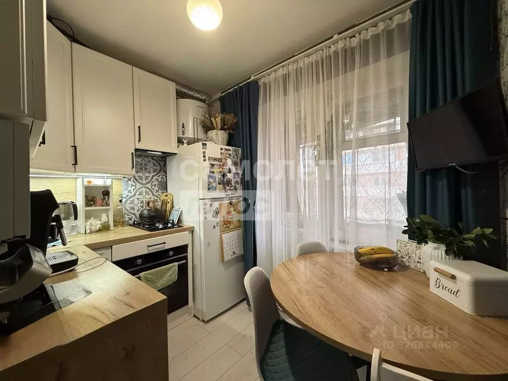 3-к кв. Краснодарский край, Туапсе ул. Калинина, 28 (66.4 м) - Фото 2