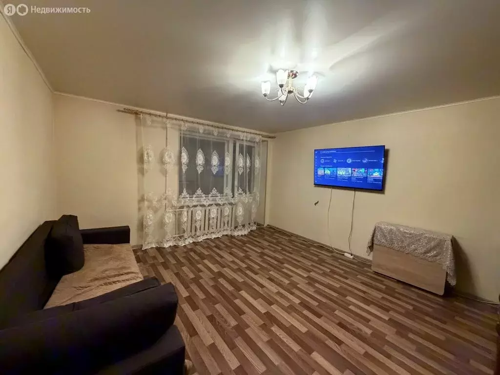 4-комнатная квартира: Уфа, улица Ирендык, 4 (73.4 м) - Фото 1