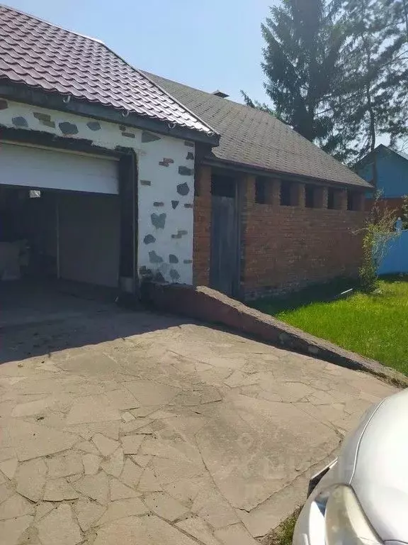 Дом в Омская область, Горьковский район, с. Октябрьское ул. Ленина ... - Фото 2