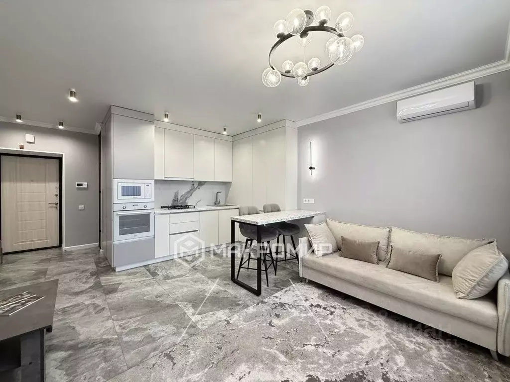 1-к кв. Брянская область, Брянск ул. Вали Сафроновой, 74 (50.0 м) - Фото 1