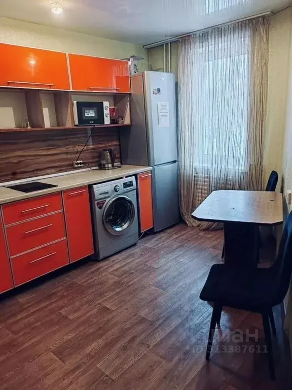 1-к кв. Иркутская область, Братск Центральный жилрайон, 17-й мкр,  ... - Фото 0