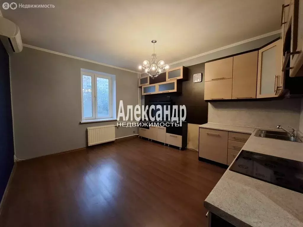3-комнатная квартира: Санкт-Петербург, проспект Славы, 52к1 (81.8 м) - Фото 2