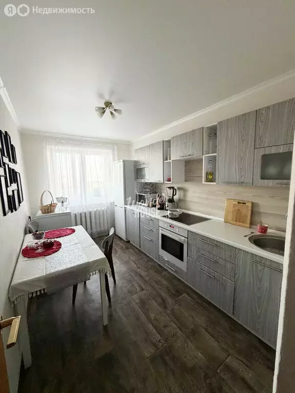 3-комнатная квартира: Тюмень, Флотская улица, 11 (69.4 м) - Фото 1