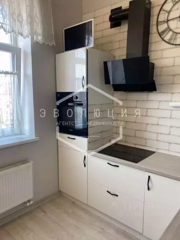2-к кв. Калининградская область, Калининград Дачная ул., 8 (55.0 м) - Фото 0