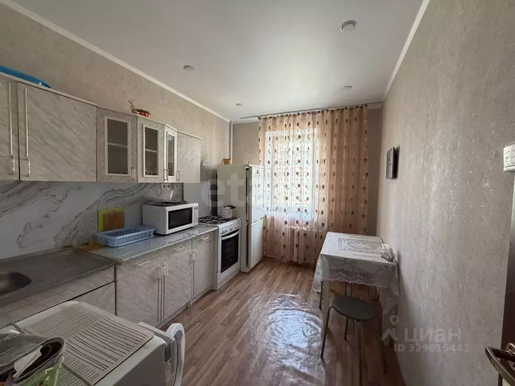 2-к кв. Башкортостан, Стерлитамак ул. Артема, 102 (50.2 м) - Фото 1