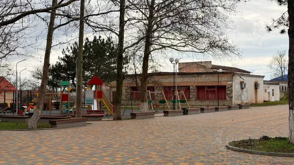 Помещение свободного назначения в Крым, Сакский район, с. Ивановка ул. ... - Фото 1