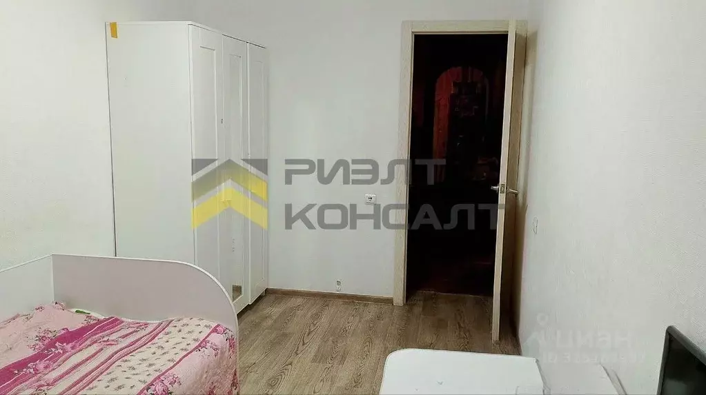 3-к кв. Омская область, Омск ул. 50 лет ВЛКСМ, 9 (62.0 м) - Фото 2