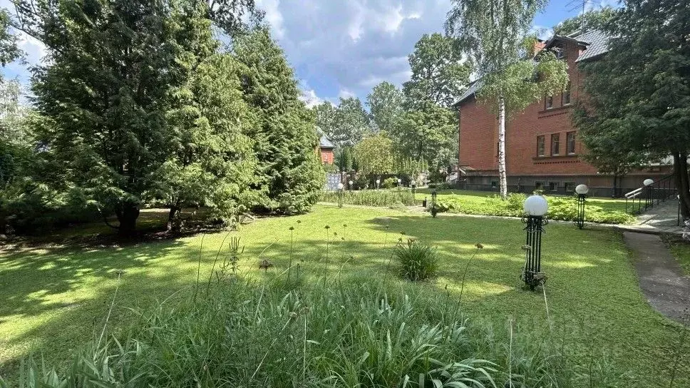 Участок в Московская область, Одинцовский городской округ, д. ... - Фото 1