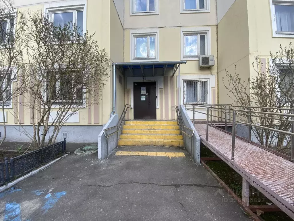 Помещение свободного назначения в Москва ул. Кадырова, 8К3 (15 м) - Фото 1