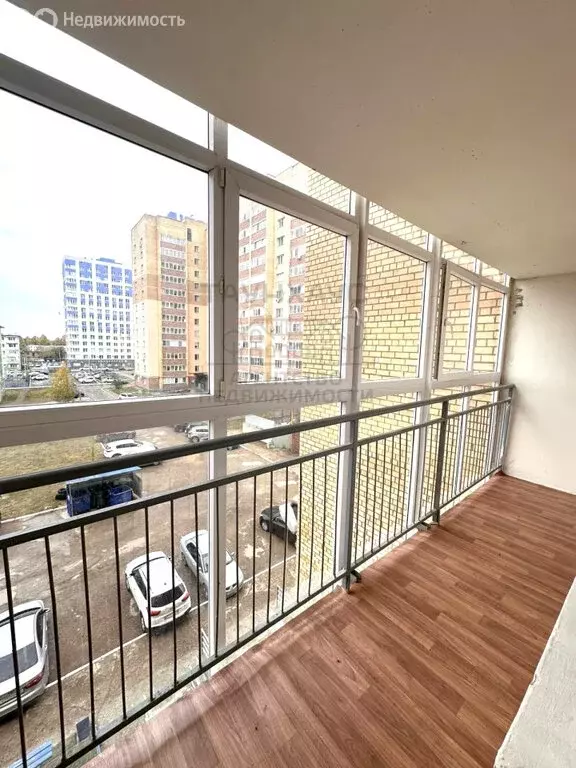 3-комнатная квартира: Нефтекамск, улица Нефтяников, 3 (74.6 м) - Фото 1