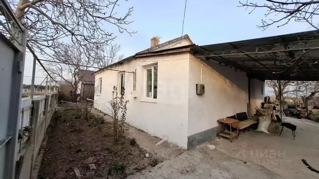 Дом в Крым, Симферопольский район, с. Кольчугино ул. Янтарная, 3 (63 ... - Фото 0
