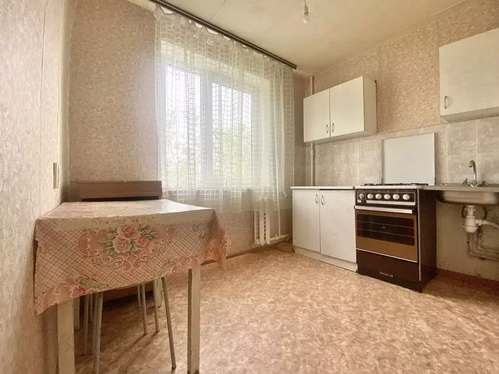 1-к кв. Волгоградская область, Волжский ул. Химиков, 6 (29.7 м) - Фото 0