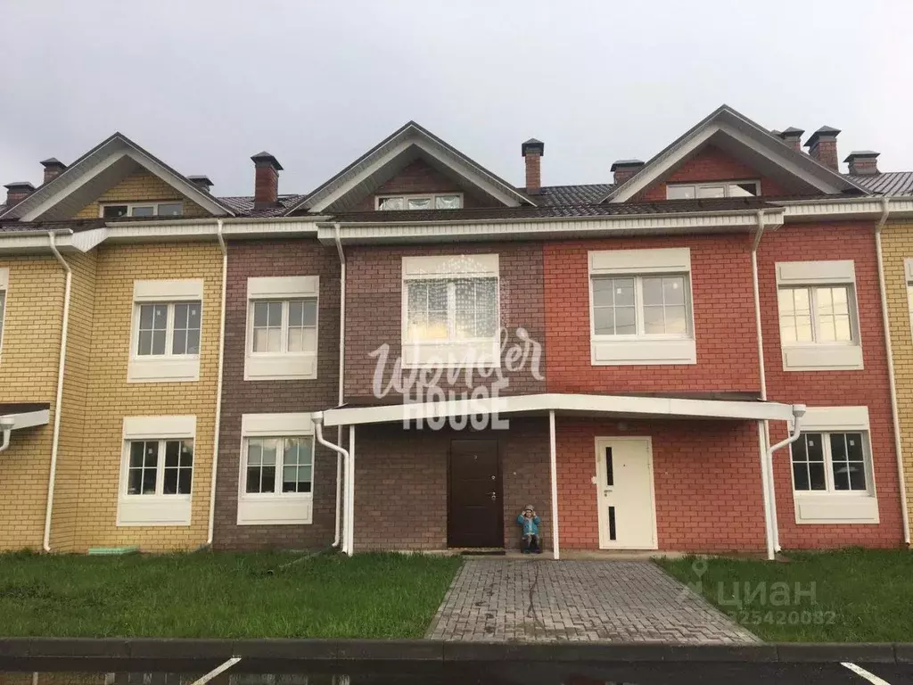 5-к кв. Тюменская область, Тюмень ул. Александра Сазонова, 9 (121.0 м) - Фото 1