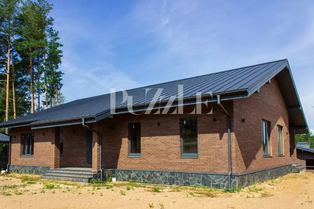 Дом в Ленинградская область, Всеволожский район, Бугровское городское ... - Фото 1