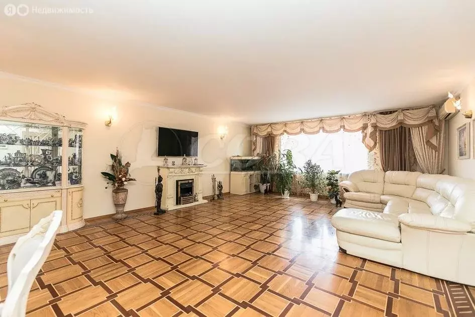 5-комнатная квартира: Тюмень, улица Свердлова, 35 (225 м) - Фото 1