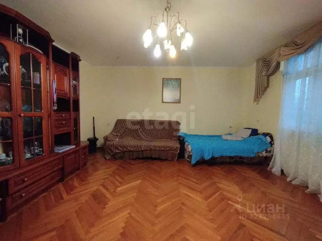 3-к кв. Калужская область, Малоярославец ул. Российских Газовиков, ... - Фото 2