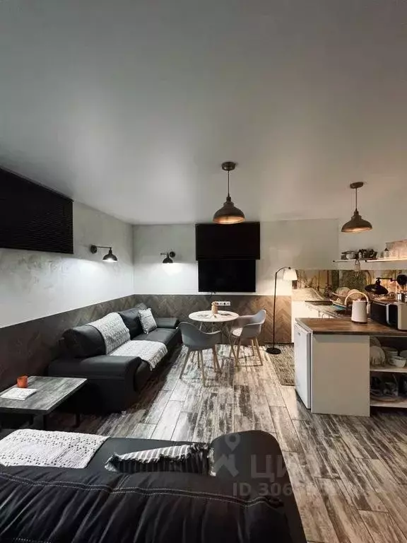 Дом в Калининградская область, Калининград Саперная ул., 17 (60 м) - Фото 1