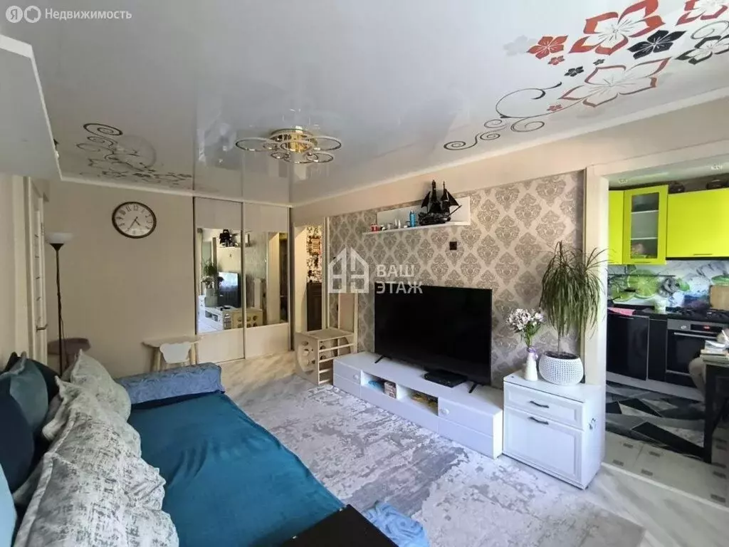 3-комнатная квартира: Калуга, улица Веры Андриановой, 30 (49.7 м) - Фото 0