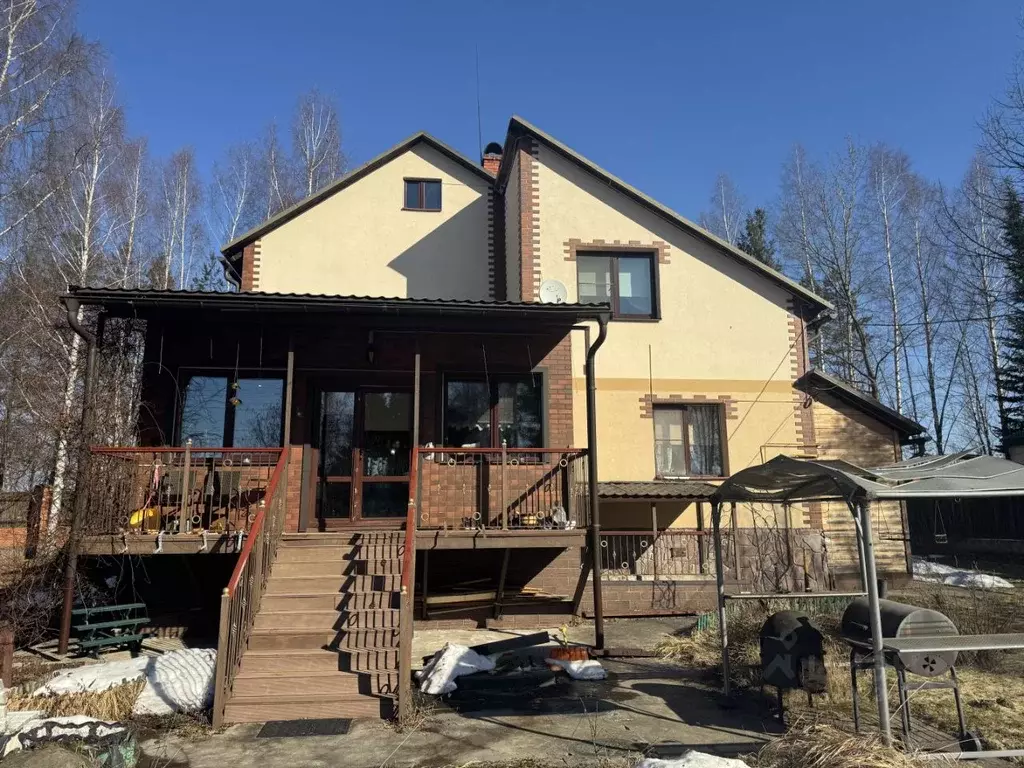 Дом в Тверская область, Конаковский муниципальный округ, д. Весна ул. ... - Фото 1