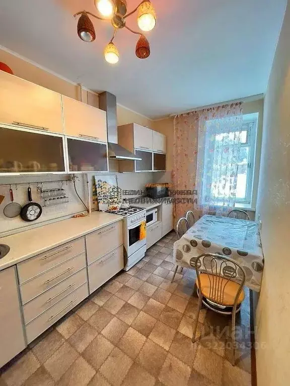 3-к кв. Башкортостан, Уфа ул. Менделеева (63.0 м) - Фото 1