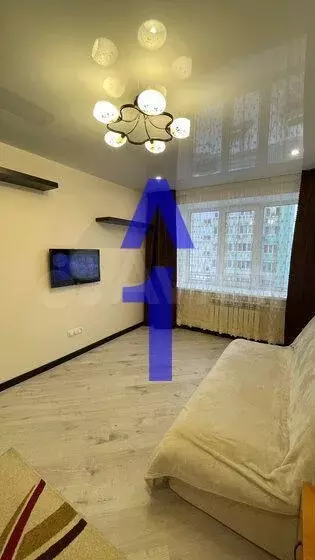 1-к. квартира, 38 м, 3/10 эт. - Фото 0
